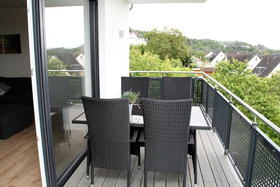 Ferienwohnungen Pellenzblick - Wohnen Auf Zeit - Nickenich Exterior photo